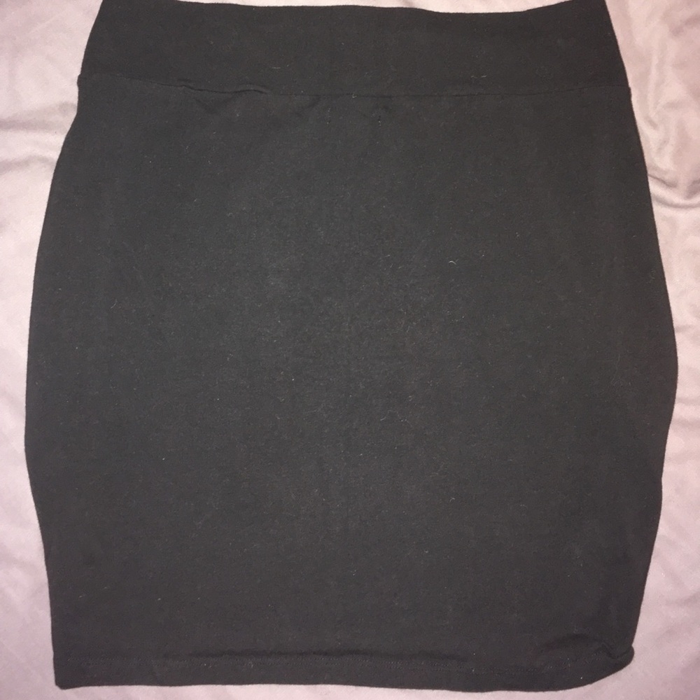 Black pencil skirt